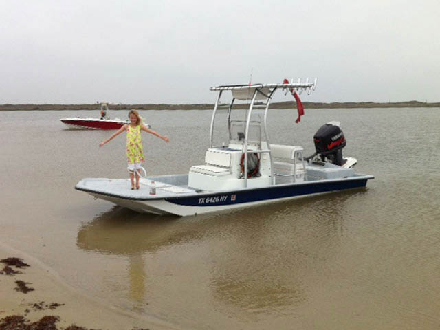 1998 Shoalwater  BajoCat center console boat with universal ttop by Stryker T-Tops installed