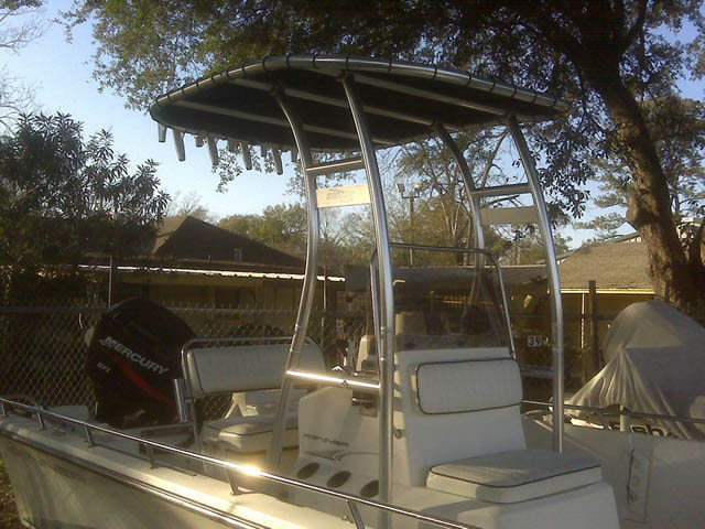 2004 Kenner 2102 Vision Tunnel center console boat with universal ttop by Stryker T-Tops installed