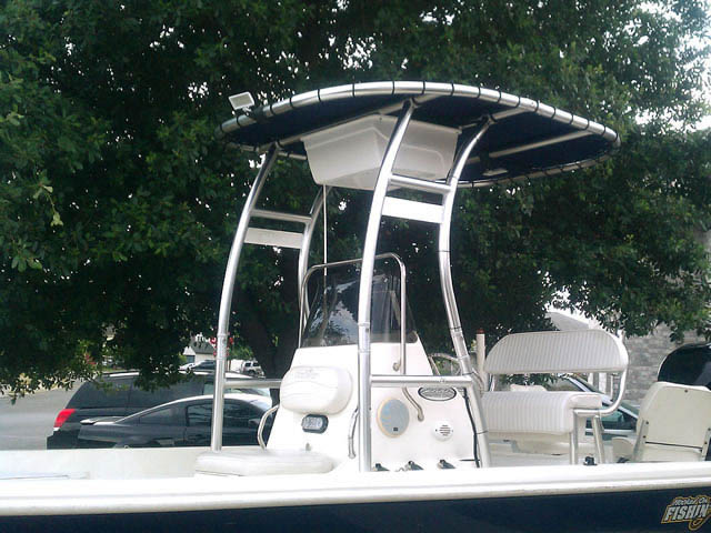 2005 Nauticstar center console boat with universal ttop by Stryker T-Tops installed