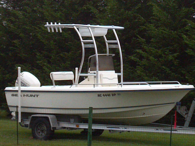 2001 sea hunt triton 172 center console boat with universal ttop by Stryker T-Tops installed