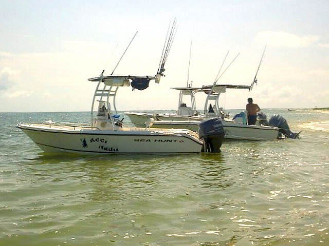 2004 SEAHUNT TRITON 186_52123-2